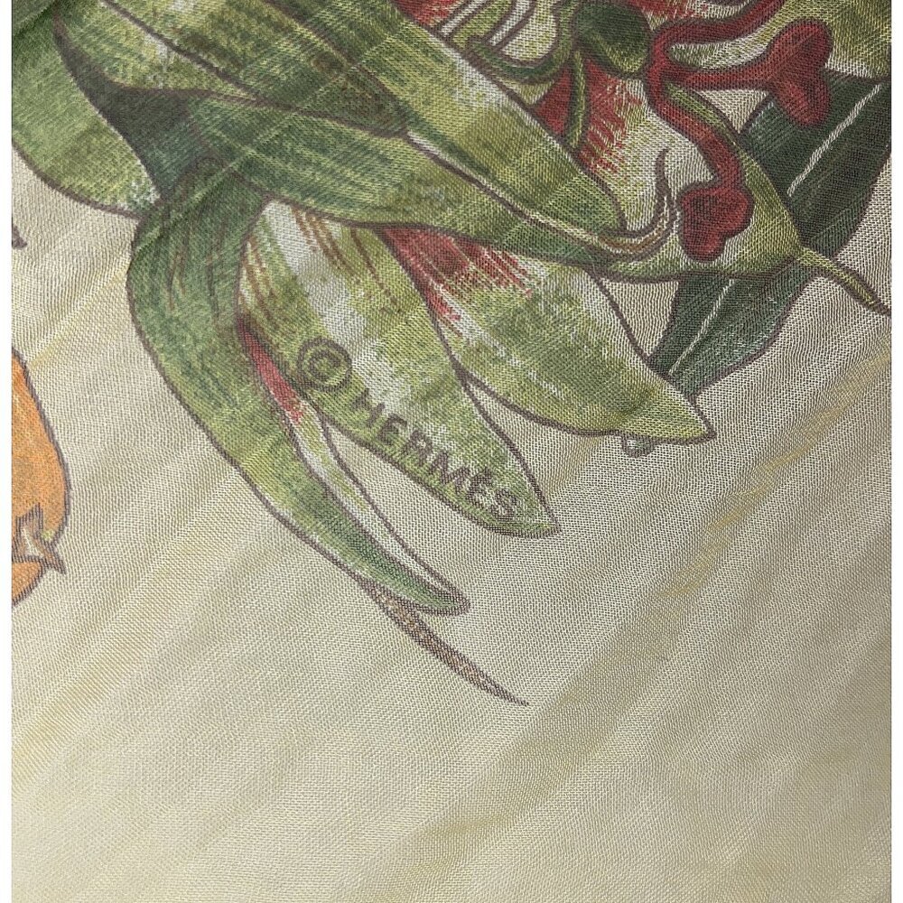 Hermès Passiflores Plissé Silk Chiffon Scarf 90cm w/ Box - Picture 2 of 10